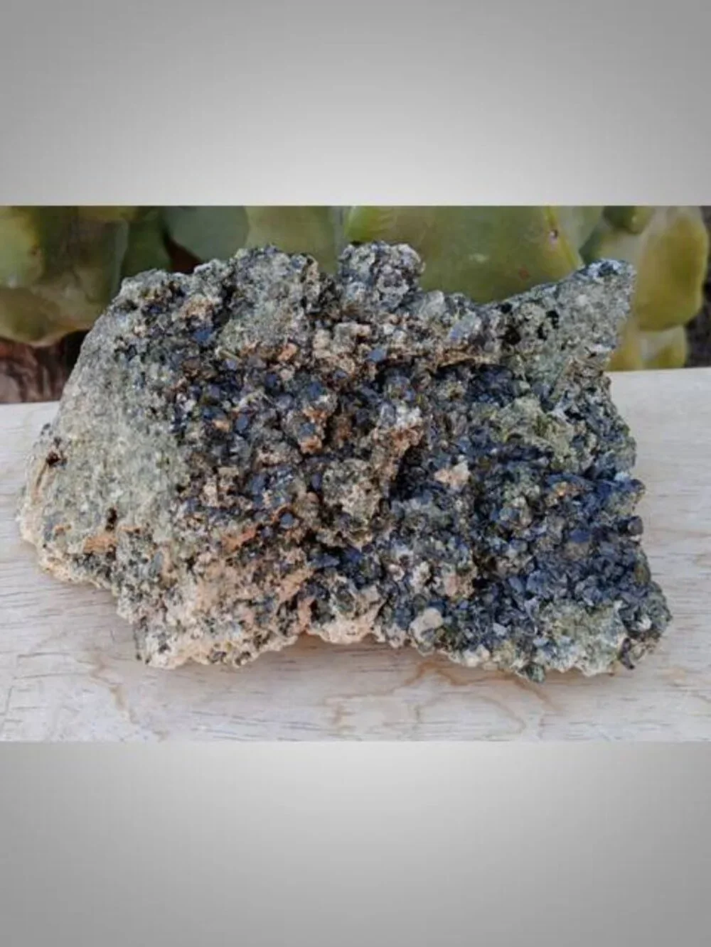 Epidote crystal mineral rock chunk 01